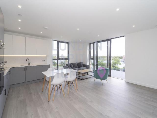 House for rent in Woodberry Down, Stoke Newington