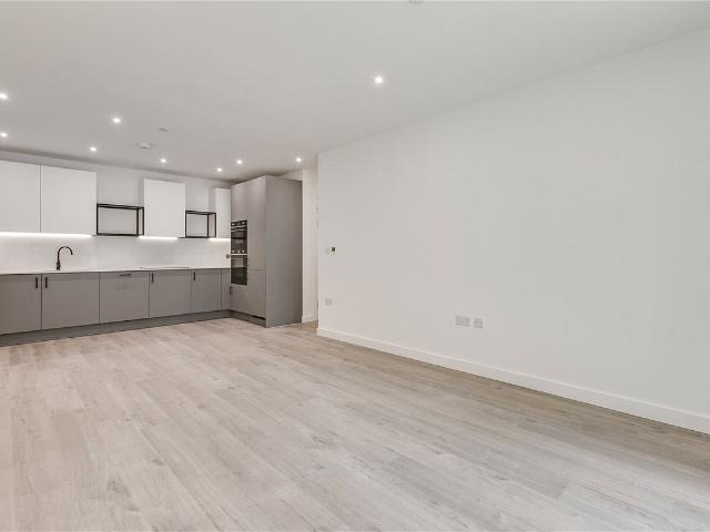 House for rent in Brownswood Park, Stoke Newington