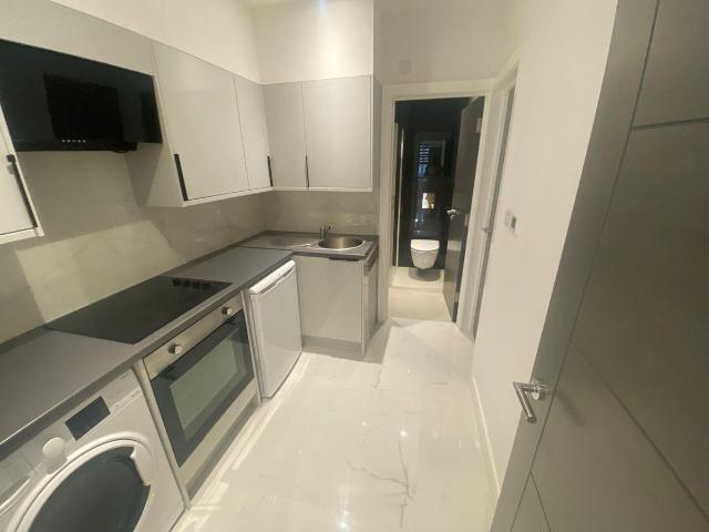 Apartment for rent in Kenton, Greater London