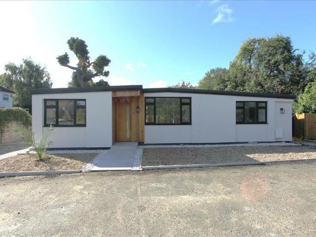 House for rent in Sewardstonebury, Epping Forest