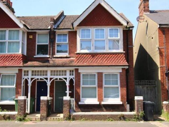 House for rent in Roselands, Eastbourne