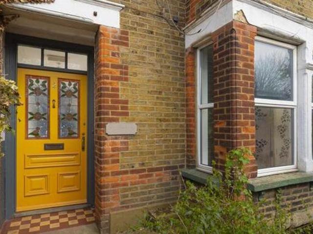 House for sale in Oad Street, Kent