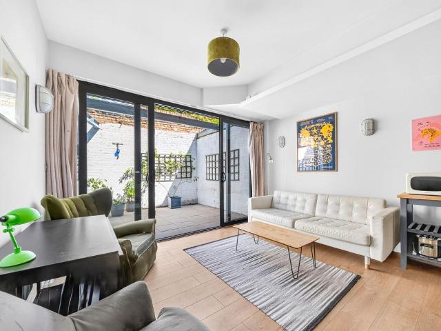 Apartment for rent in West Hackney, Greater London