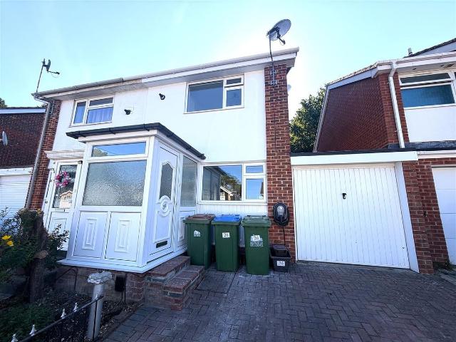 Apartment for rent in Townhill Park, City Of Southampton