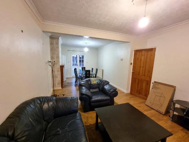 House for rent in London Borough of Barking and Dagenham, Greater London