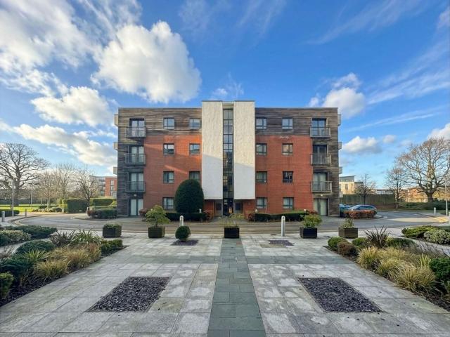Apartment for rent in Parrs Wood, Manchester