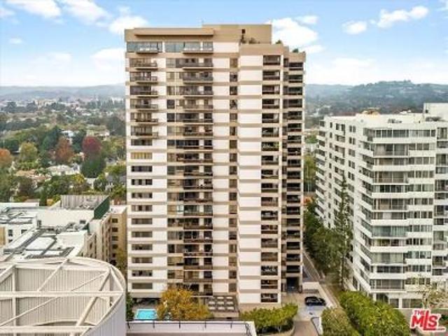 Condo for sale in Canoga Park, California