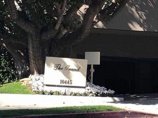 Condo for sale in Los Angeles