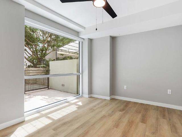 Apartment for rent in Canoga Park, California