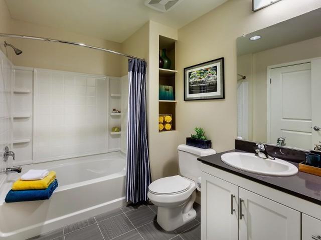 Apartment for rent in Canoga Park, California