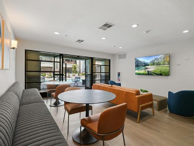 Apartment for rent in Fullerton, California