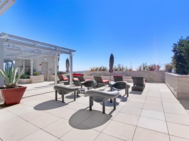 Apartment for rent in Canoga Park, California