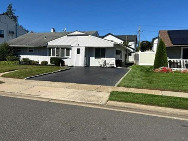 House for sale in Plainedge, Nassau County