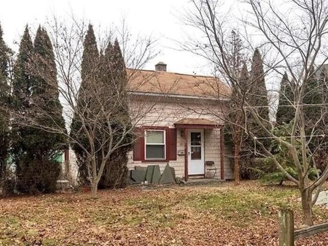 House for rent in West Warwick, Kent County