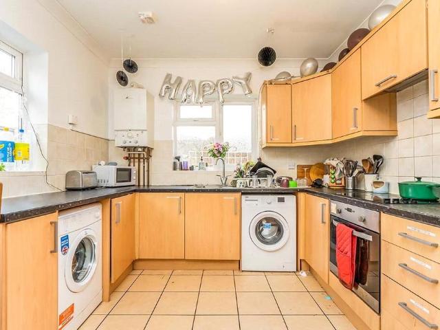 House for rent in The Polygon, City Of Southampton