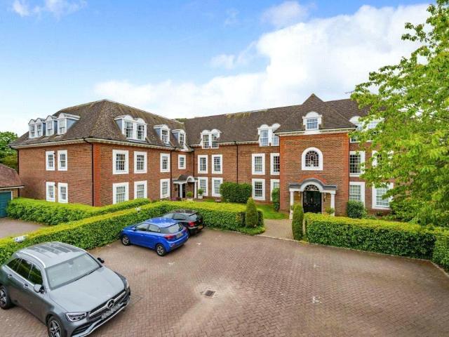 Apartment for rent in Beaconsfield Old Town, Beaconsfield