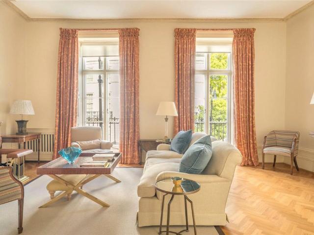 Apartment for rent in Belgravia, Greater London