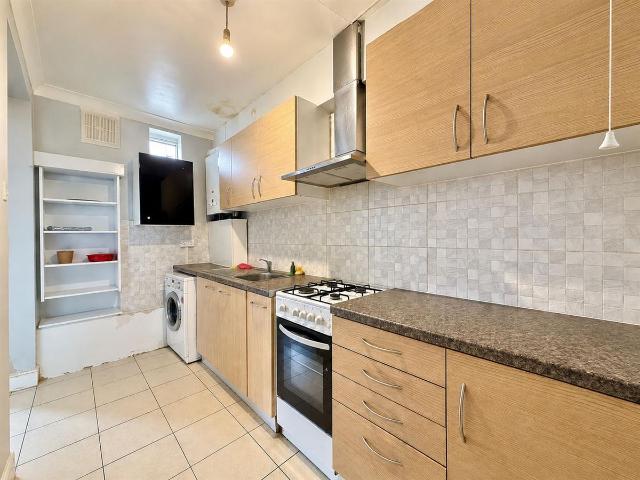 House for rent in London Borough of Hounslow, Greater London