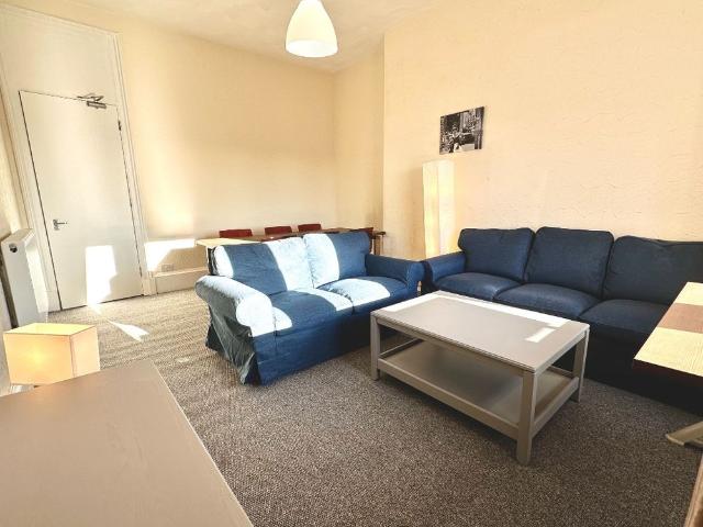 Apartment for rent in North Woodside, Scotland