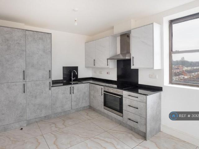 Apartment for rent in Rodbourne, Swindon