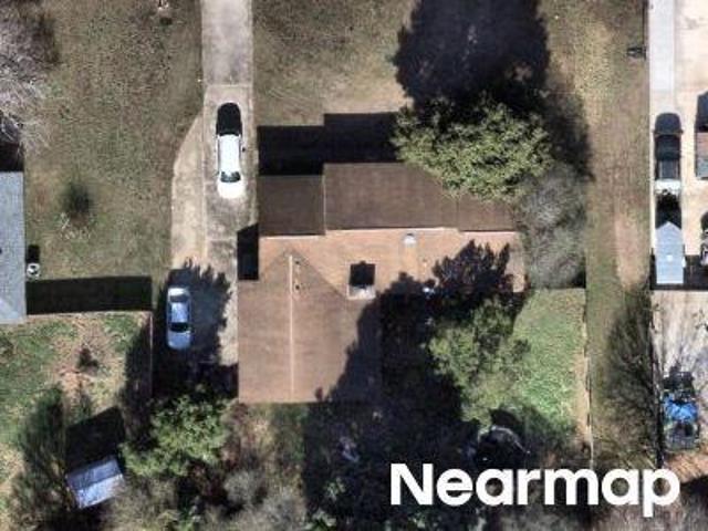 House for sale in Bonaire, Georgia