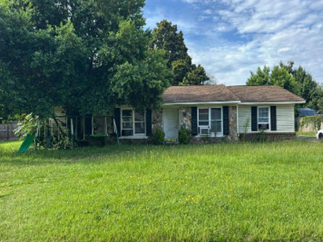 House for sale in Bonaire, Georgia