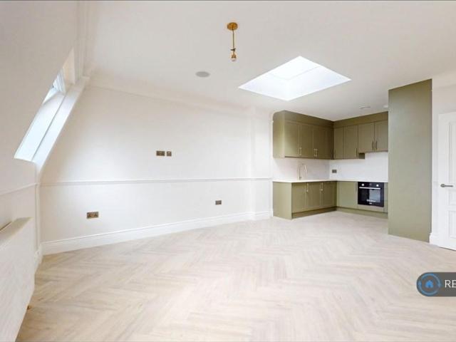 Apartment for rent in London Borough of Merton, Greater London