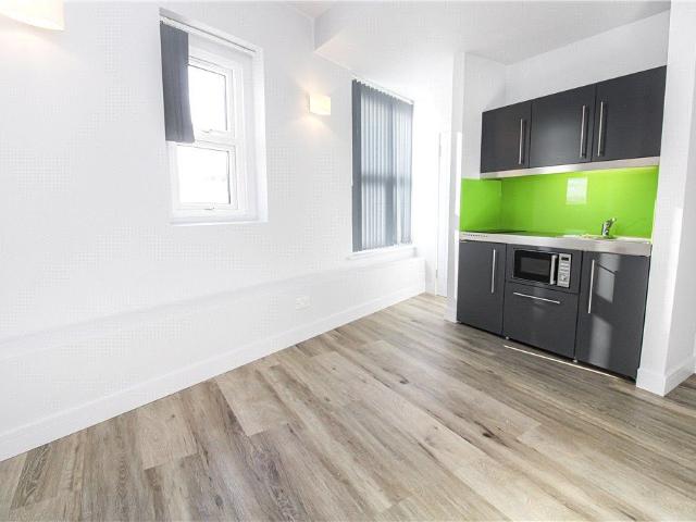 Studio for rent in Southfields, Greater London