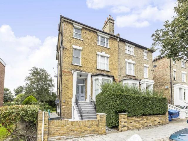 Apartment for rent in London Borough of Wandsworth, Greater London
