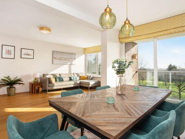Apartment for rent in Southfields, Greater London