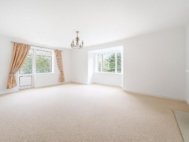 Apartment for rent in Southfields, Greater London