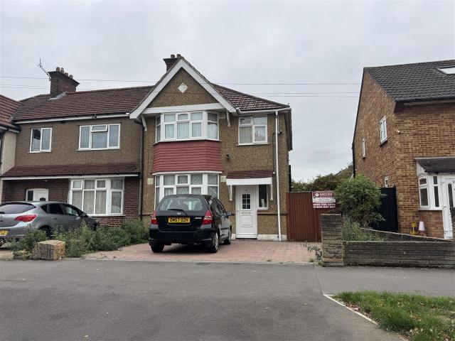 Apartment for rent in London Borough of Hillingdon, Greater London