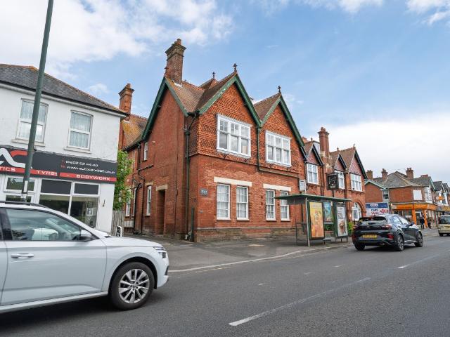 Apartment for rent in Winton, Bournemouth