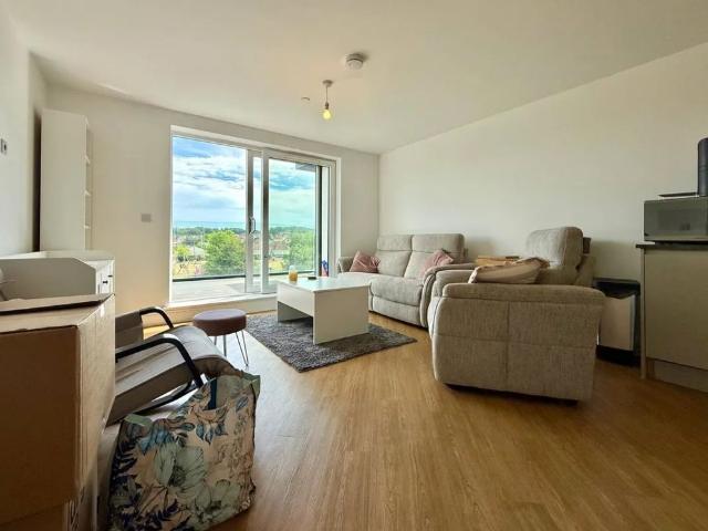 Apartment for rent in Oakdale, Poole
