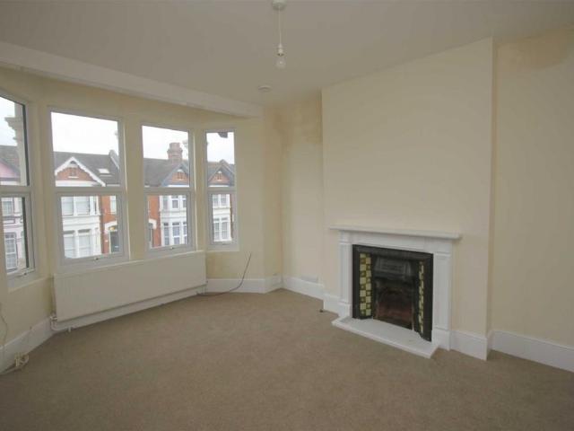 Apartment for rent in Southend City Centre Neighbourhood, Alton Barnes