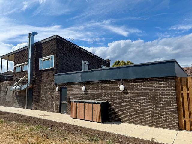 Apartment for rent in Millbrook, City Of Southampton