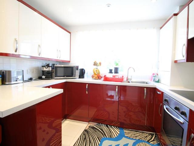 Apartment for rent in London Borough of Ealing, Greater London