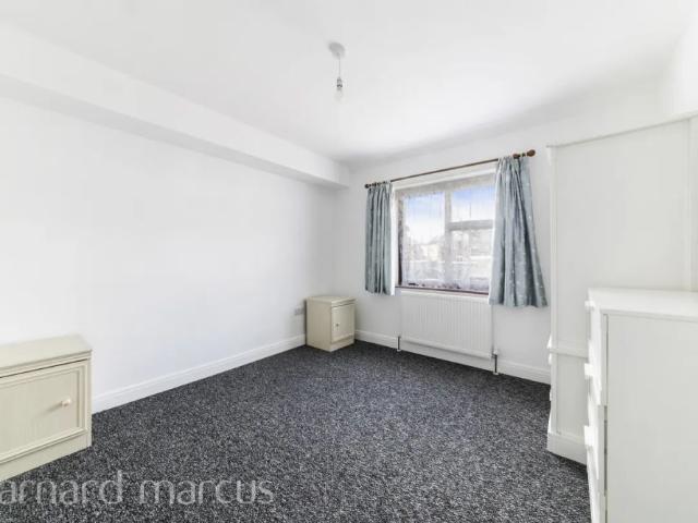 House for rent in The Wrythe, Greater London