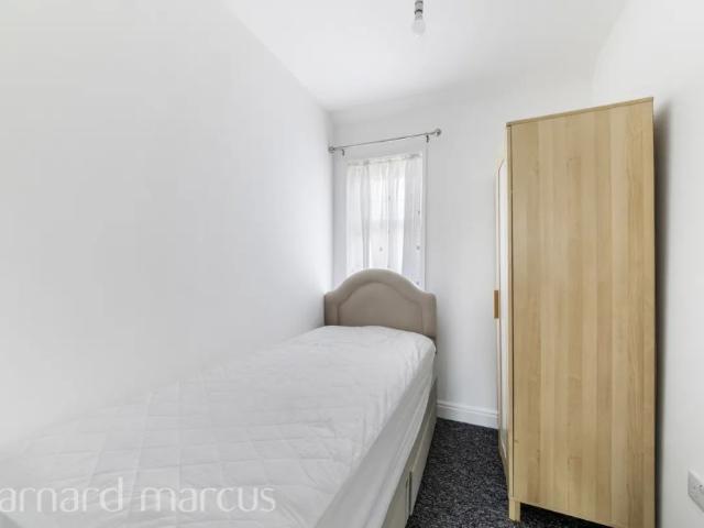 House for rent in The Wrythe, Greater London
