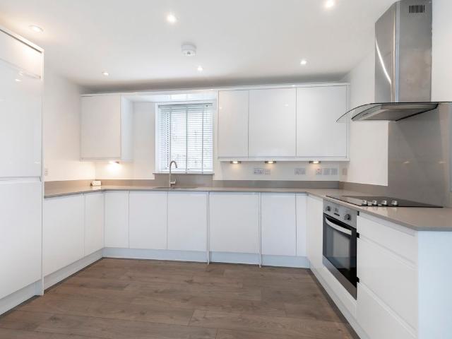 Apartment for rent in Golden Valley, Gloucestershire