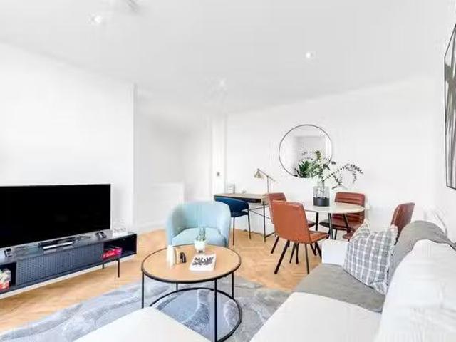 Apartment for rent in The Strand, Rother
