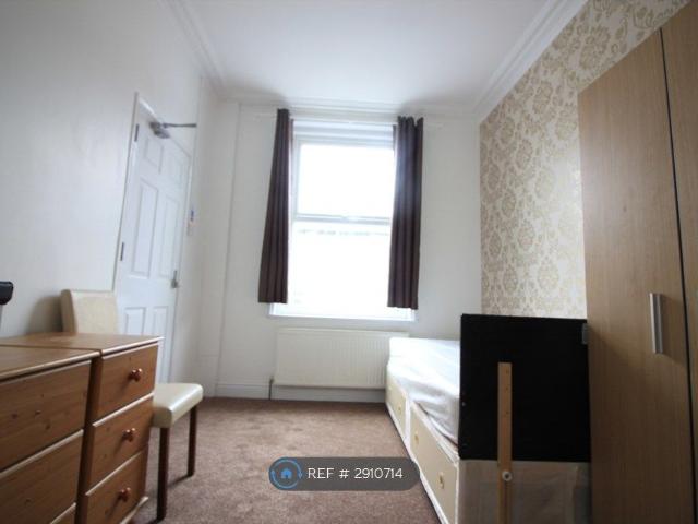 Studio for rent in Clarendon, Ash