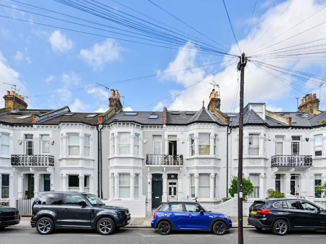 Studio for rent in Fulham, Greater London