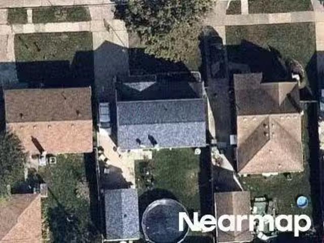 House for sale in Lincoln Park