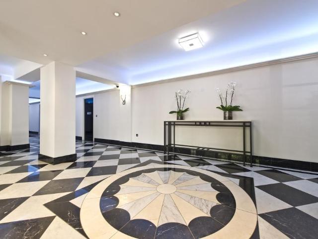 Apartment for rent in Kensington, Greater London