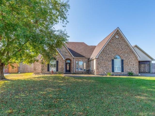 House for sale in Bridge City, Texas