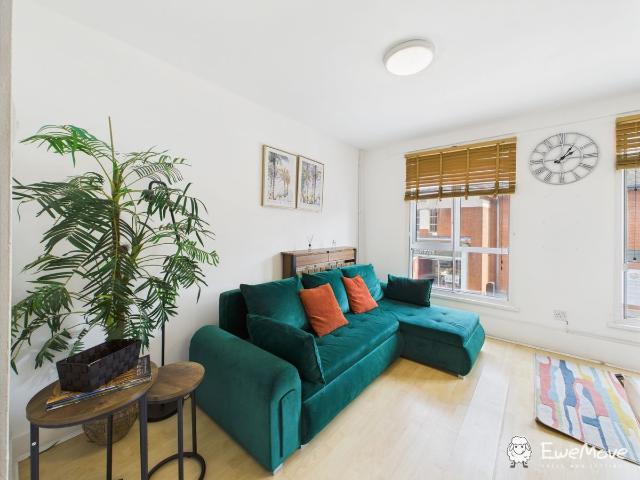 Apartment for rent in The Close, Winchester