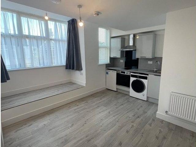Studio for rent in Lower Edmonton, Edmonton