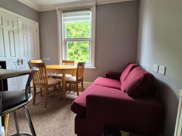 Apartment for rent in Bassett, City Of Southampton