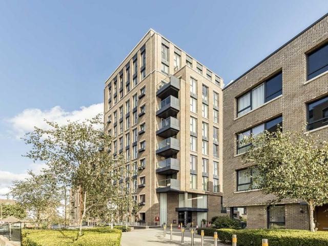 Apartment for rent in Pepys Estate, Greater London